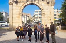 Athens Family Mythology Treasure Hunt and Tour w Food Stop