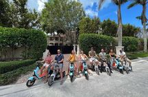 Guided Trike and Moped Tour in Downtown Naples