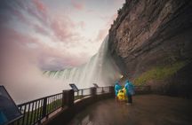 Winter Wonder of Niagara Falls Tour From Toronto