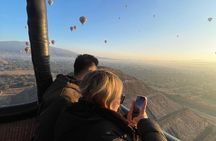 Teotihuacán Mexico balloon flight, breakfast and transportation 