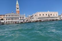 Private Boat Tour with Skipper Sailing the Lagoon of Venice Italy