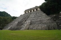 Tour in the Archaeological Zone of Palenque With Guide Included