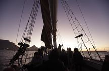 Cape Town 90 minute Sunset Cruise with The Spirit of Victoria