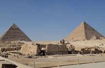 Saqqara Necropolis, Giza Pyramids and The Egyptian Museum Tour