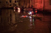 Venice: Kayak Tour in the Canals (Night + Sunset)