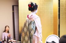 Kyoto 4 hr Gion Private Guided Tour & Maiko or Geisha Dinner