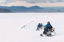 Snowmobile tour on Vatnajökull 