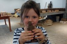 Private Terracotta Army Tour with Kids Fun: Figurine-making + VR