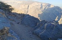 Private Full Day Tour in Grand Canyon Oman Jabal Shams and Nizwa