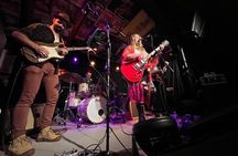 Live the Nashville Dream: Write and Record Your Very Own Song!