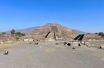 Teotihuacan: Pyramids, Caves & Culinary Experience