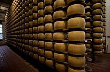 Tour Parmigiano Reggiano dairy and Parma ham 