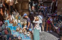 Private Day Tour of Giza Pyramids, Egyptian Museum, and Bazaar"