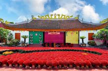 Quang Phu Cau Incense and Duong Lam Ancient Village Private Tour
