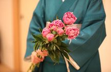 Group charter Japanese Traditional Flower Arrangement in Tokyo