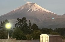 Private tour at Cotopaxi and Quilotoa one day include paint class