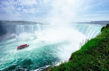 Niagara Falls Day and Evening Tour With Boat Cruise & Dinner (optional)