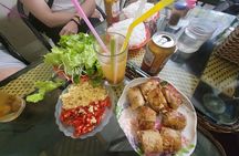 Small group Hanoi Street Food Tour with visit Train Street