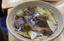 Private Hanoi Street Food Tour with visit Train Street