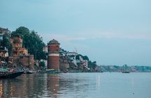 Varanasi Landmark Evening City Tour - Aarti, Boating & Witnessing the GOD