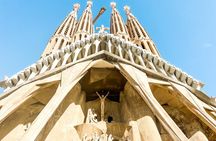 Best of Barcelona: Sagrada Familia, Park Guell, Montjuic & Gothic
