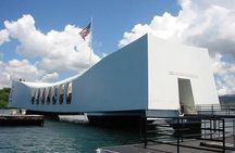 Private Pearl Harbor USS Arizona and USS Missouri