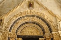 From Split: Small Group Tour of Trogir Old town