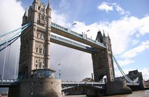 Skip-the-line Tower Bridge and Tower of London Private Tour