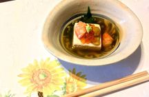 KYOTO GION Walking PRIVATE Tour and Customized Kappo Dinner
