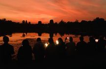 Angkor Wat Sunrise and Angkor Thom Sunset Tour