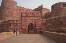 Agra Full Day City Tour with Walking Tour at Spice Market