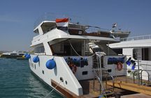 Hurghada: Excursion to Eden Island by Luxury Boat "Sirene"