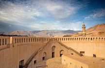 Private Explore Oman Grand Canyon, Jebel Shams and Nizwa