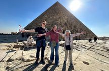 All-Inclusive History Lovers Giza pyramids, Saqqara,camel & lunch
