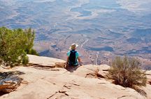 Canyonlands Full Day Private Tour and Hike