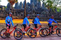 Full Day Guided Bike Tour in Angkor Wat and Siem Reap
