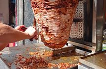 Private Street Food & Mural Art Tour in Mexico City