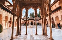 Private Tour to The Alhambra and Generalife From Malaga