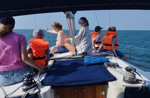 2 Hours Sailing Yacht Tour in Dubai