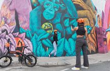 Medellín: The Essential E-bike City Tour with Typical Drink