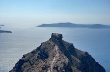 Private Santorini Tour: The Highlights Luxury Vehicle