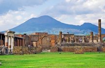 Pompeii: Exclusive Private Walking Tour with an Archaeologist