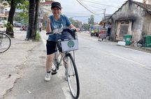 Dong Hoi Sightseeing and Street Food Bike Tour 