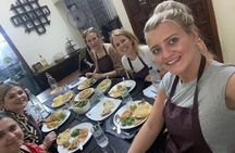 Private Indian Cooking Class and Meal in Bangalore Home