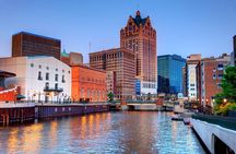 2 Hours Private Tour of Milwaukee Marvels
