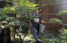 Tea ceremony and kimono experience at Kyoto, Tondaya