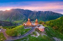 Private Day Tour to Kazbegi and Gudauri