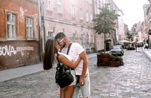 1 Hour Private Photoshoot Tour in Tirana