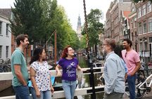 Small-Group Women's History Tour in Amsterdam