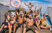 Three Islands Boat Tour from Split with Lunch and Drinks Included